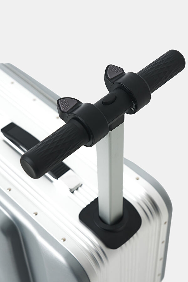 SE3T Electric Rideable Scooter Suitcase 8