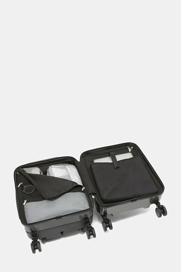 BlinkCase LED Kids Suitcase with Free 10,000mAh Powerbank 5