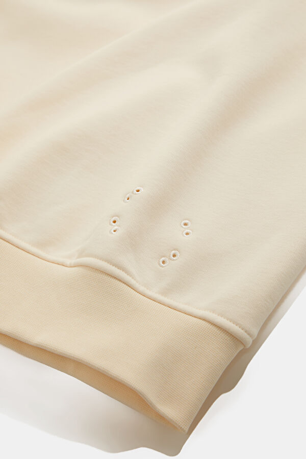 Krem Relax Kalıp Dik Yaka Sweatshirt 5