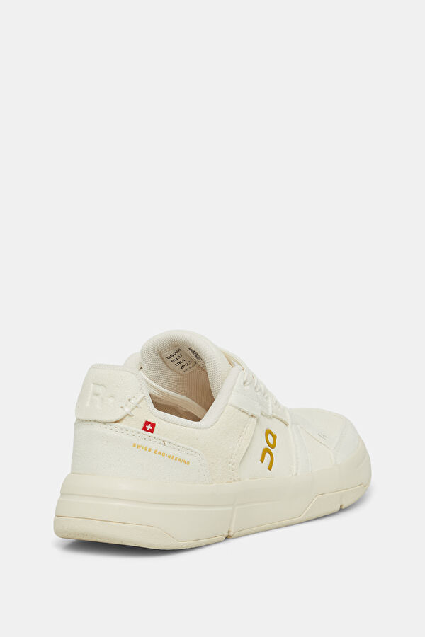 The Roger Clubhouse Ace White Women's Sports Shoes 3