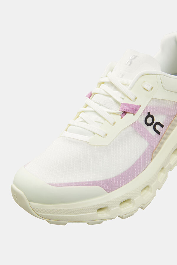 Cloudvista 2 White Women's Sneakers 5