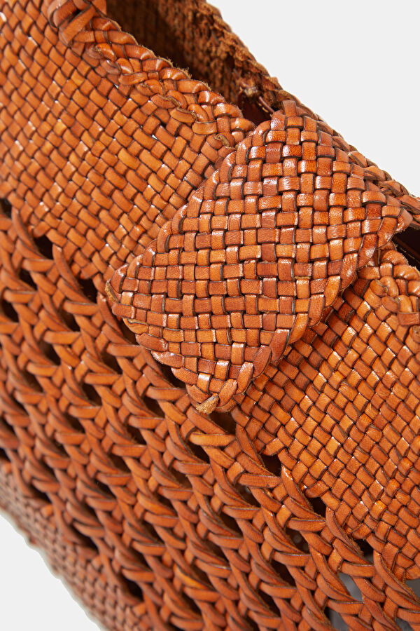 x Dragon Diffusion Niamh Leather Tan Leather Bag 4