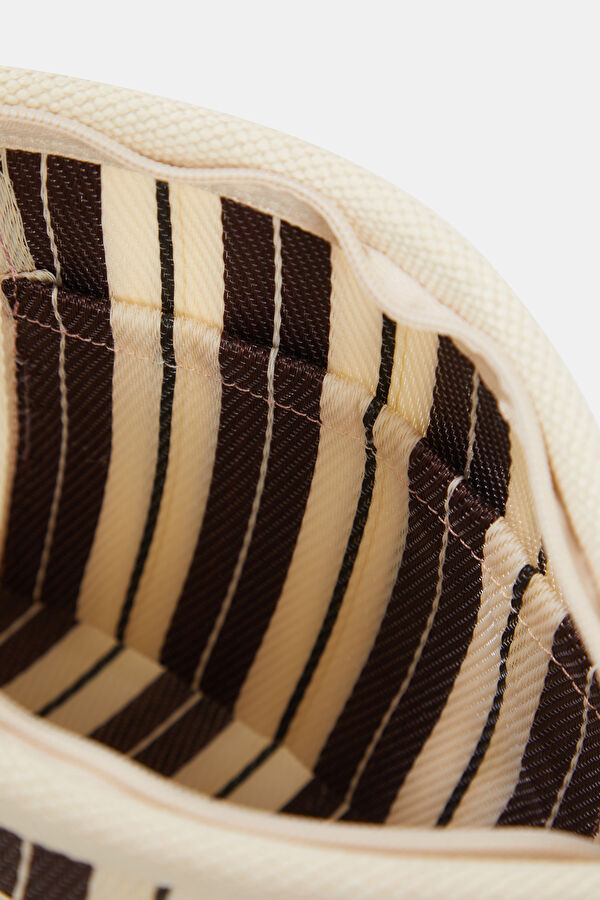 Maxi Pouch Handbag 5