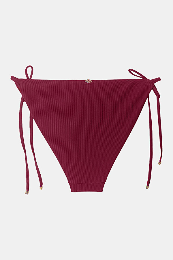 Kırmızı Bikini 6