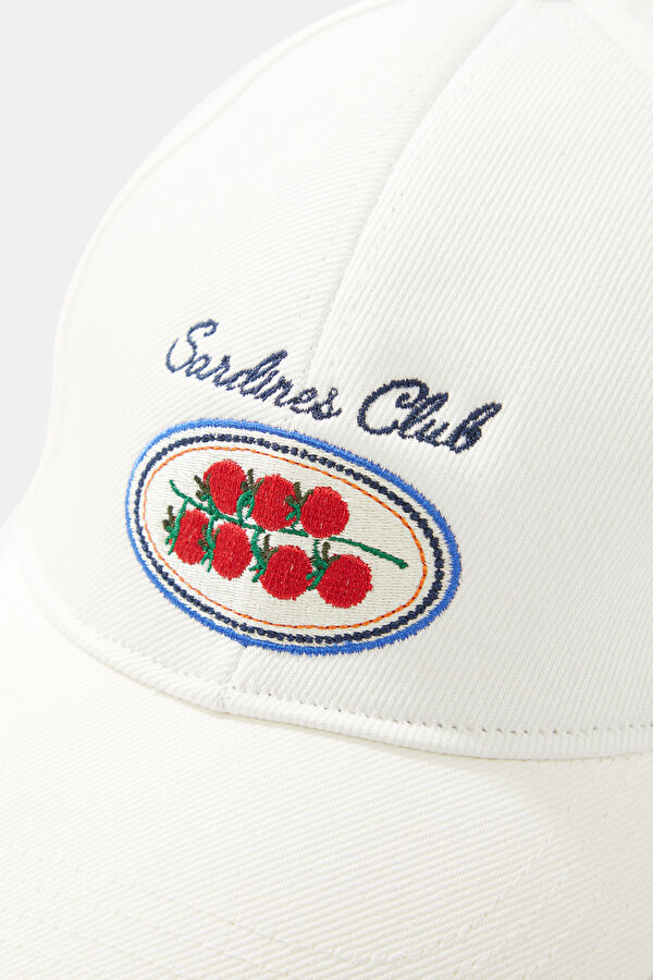 Ecru Embroidered Hat 4