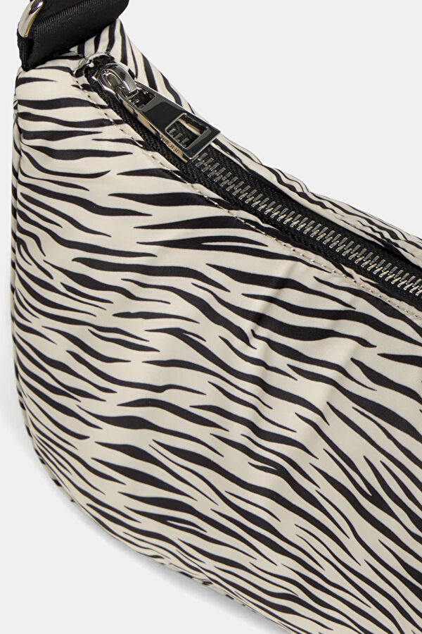 Black White Zebra Hit Shoulder Bag 3