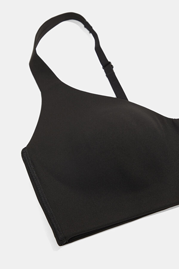Siyah Kadın Bralet 4