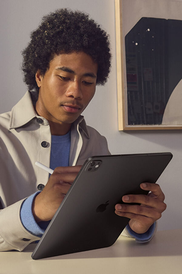 13-inch iPad Pro Wi‑Fi 256GB Standart Camlı Space Black MDYJ4TU/A 5