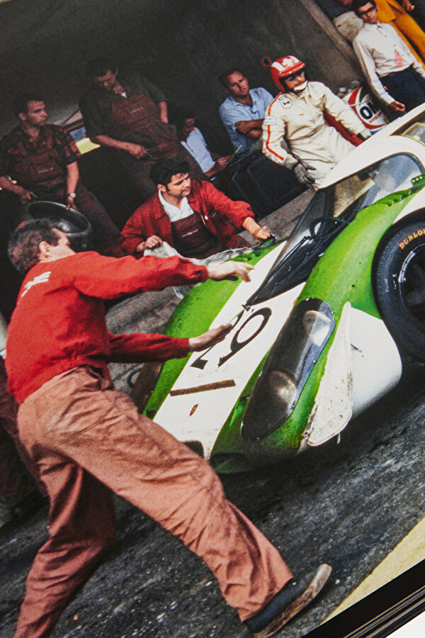 Rainer W. Schlegelmilch. Porsche Racing 12