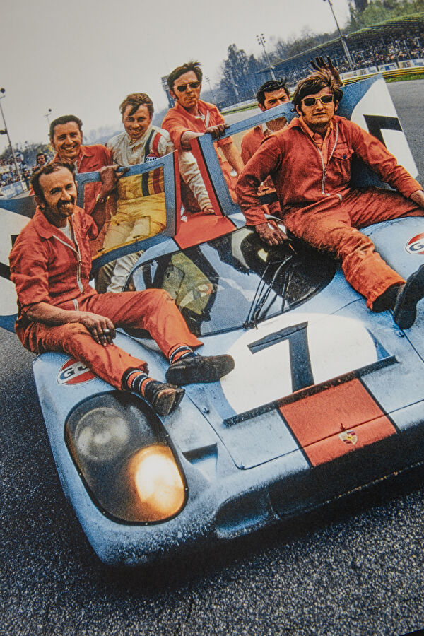 Rainer W. Schlegelmilch. Porsche Racing 13
