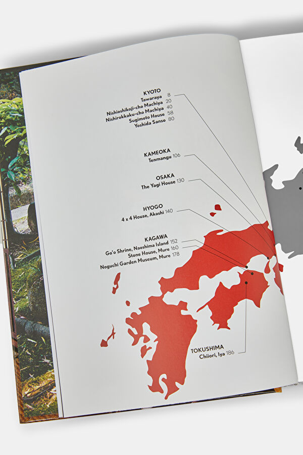 Living in Japan 45th Edition 4