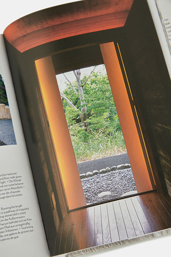 Living in Japan 45th Edition 9
