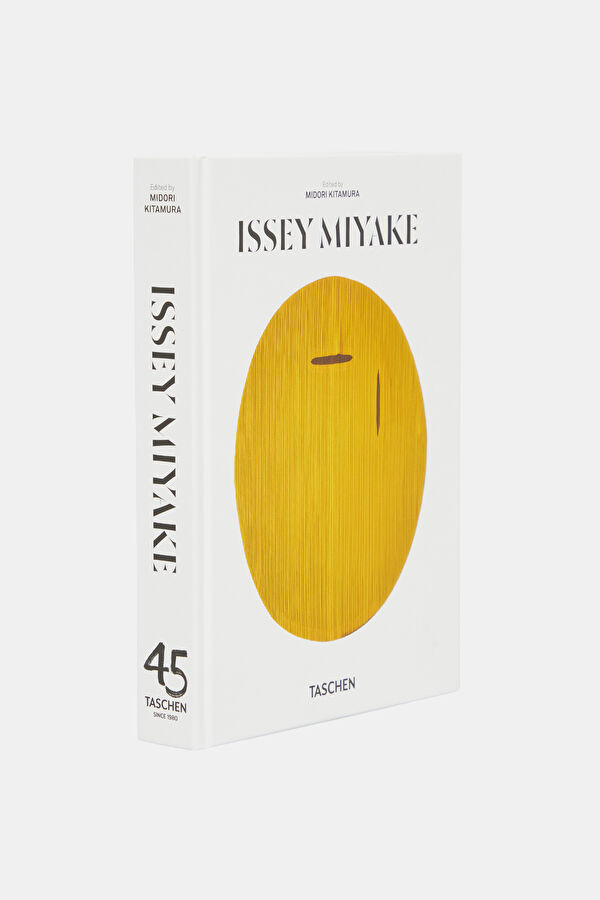 Issey Miyake. 45th Ed. 2