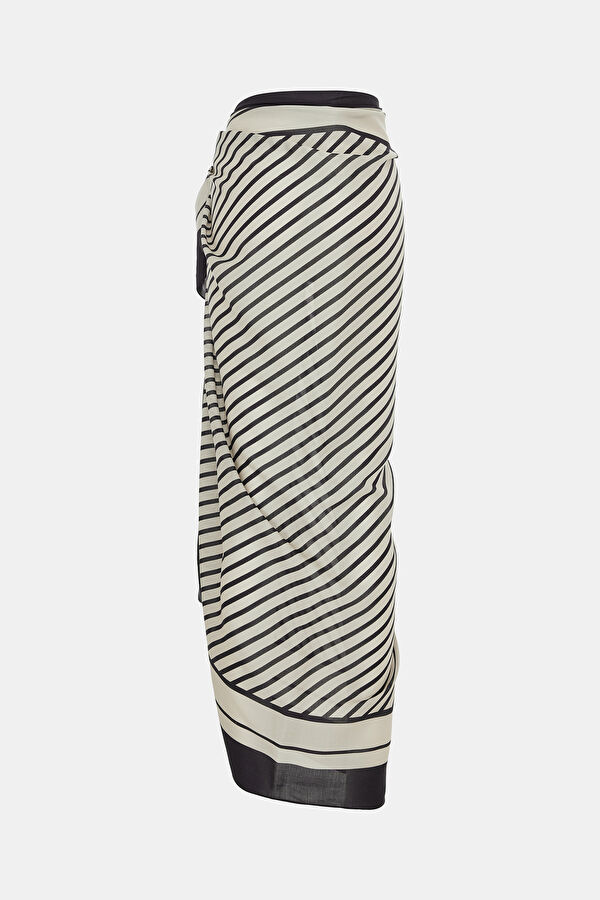 Black Patterned Pareo 2