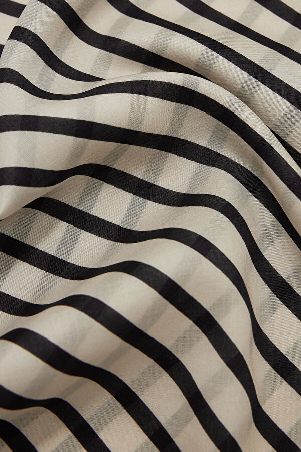 Black Patterned Pareo 4