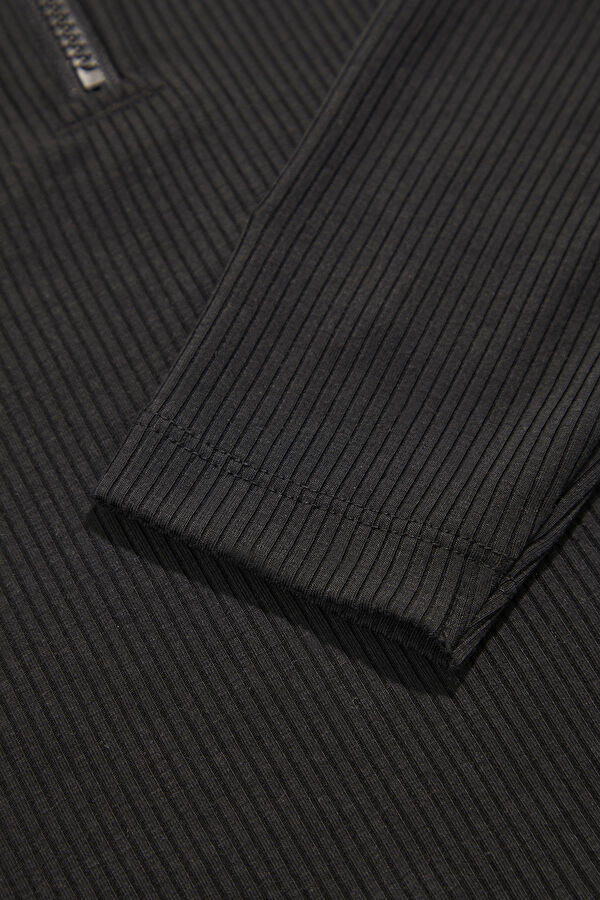 Black Women's Pullover 4