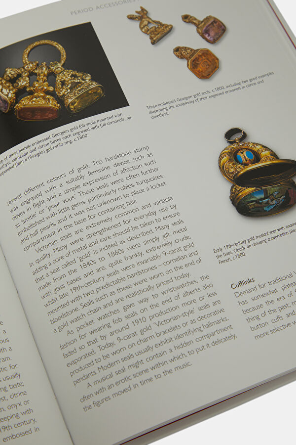 Collecting Jewellery 8