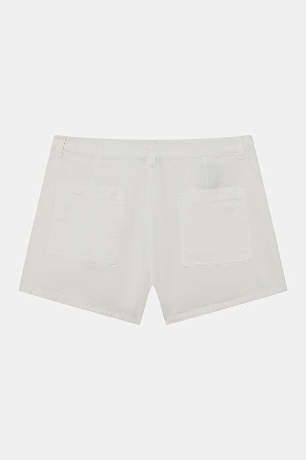 White Women's Shorts 2
