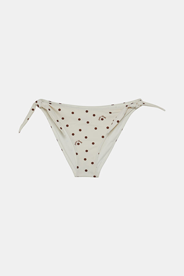 Beyaz Kadın Bikini Altı