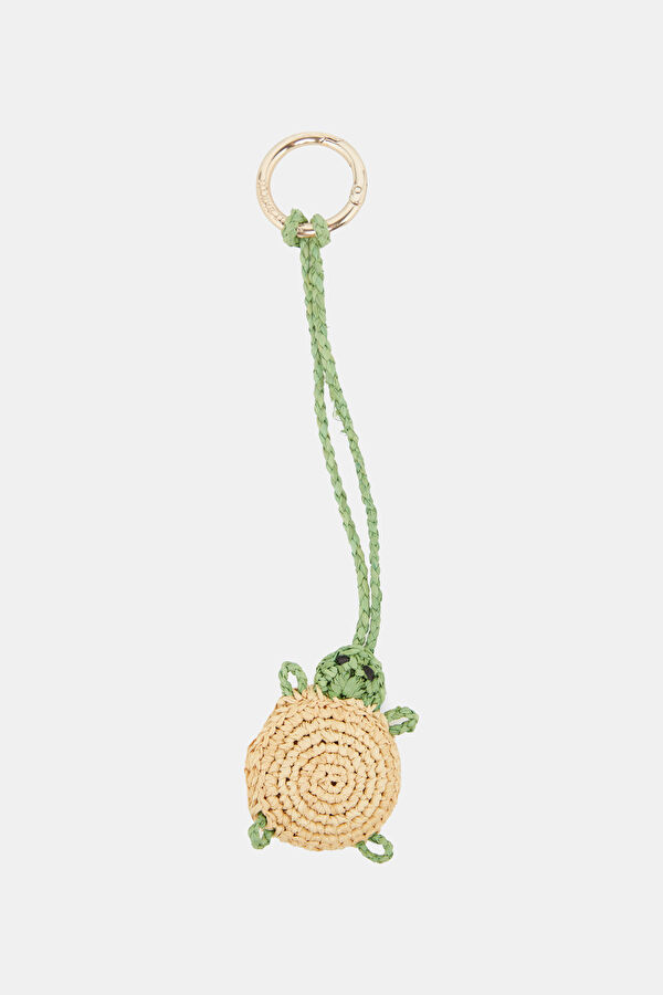 Raffia Charm 2