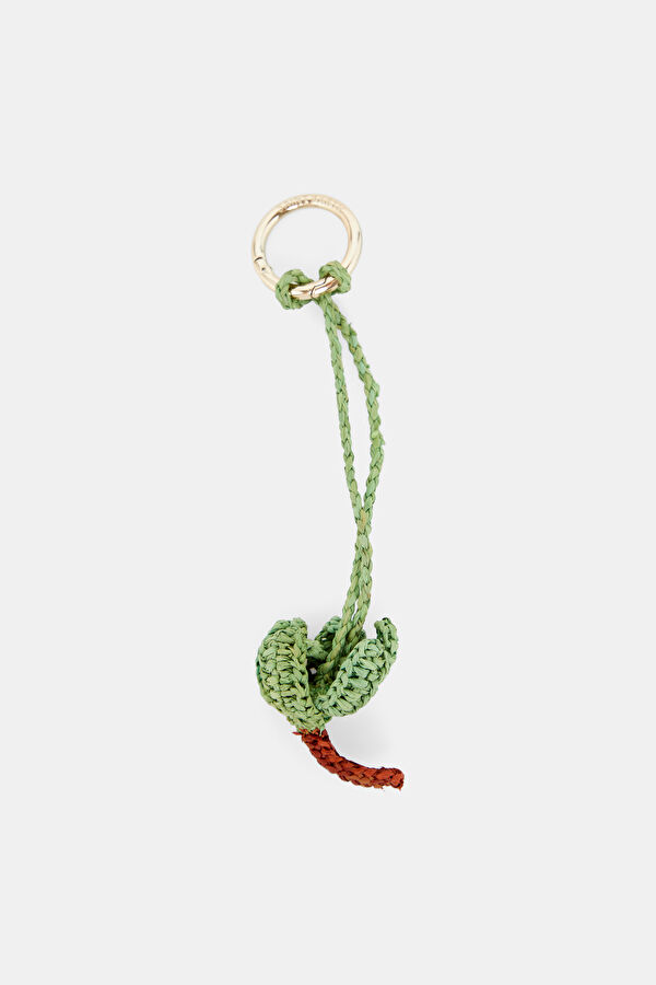 Raffia Charm 2