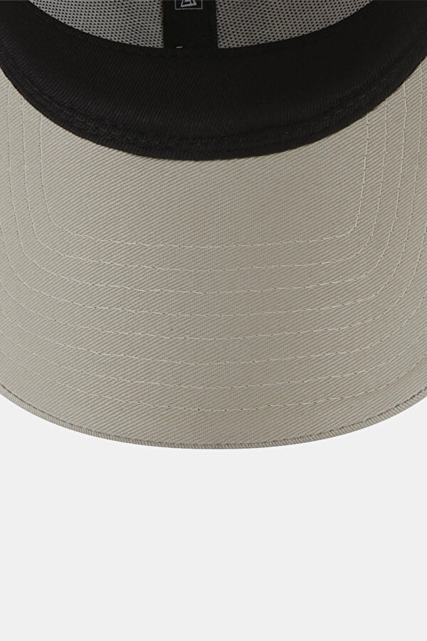 Wmns Metallic Logo 9Forty Neyyan Stnmtg Şapka 5