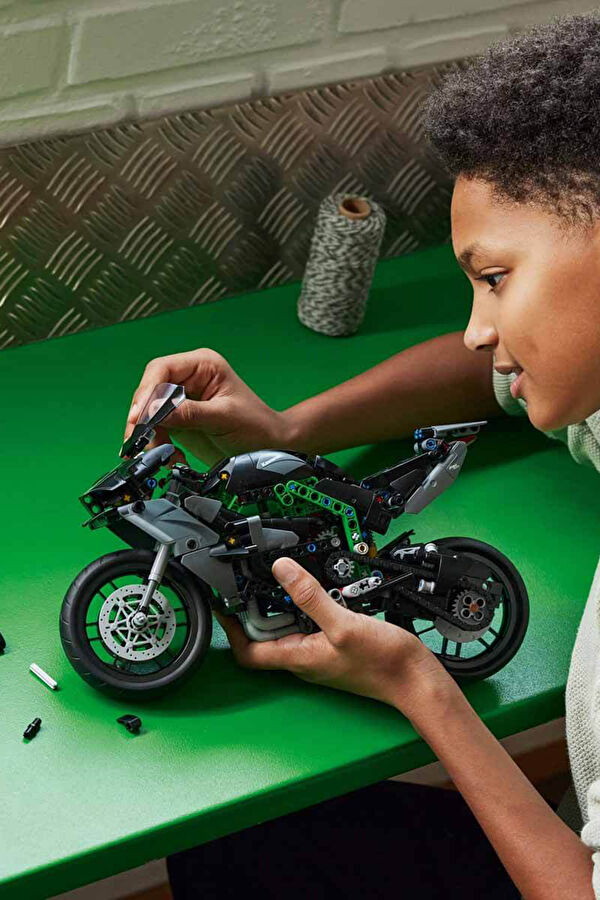 Technic Kawasaki Ninja H2R Motosiklet 42170 9