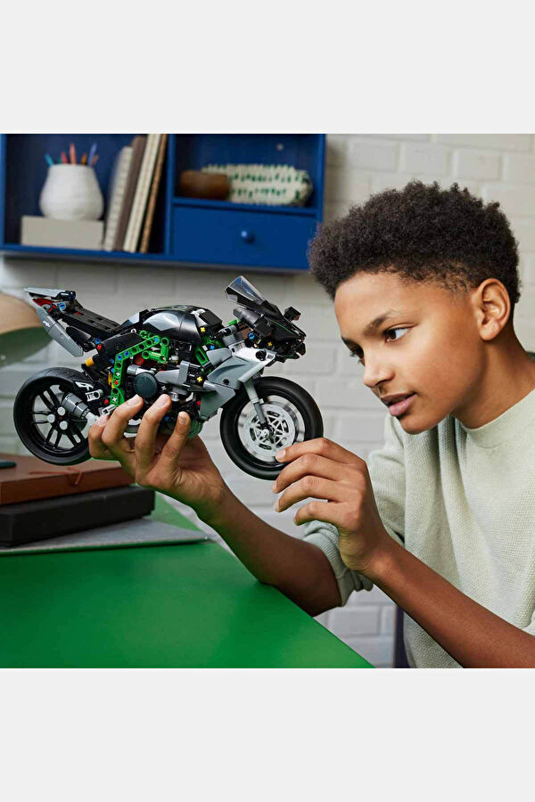 Technic Kawasaki Ninja H2R Motosiklet 42170 10