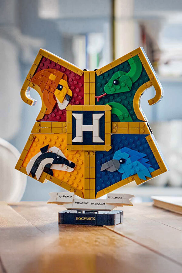 Harry Potter Hogwarts Bina Arması 76462 6